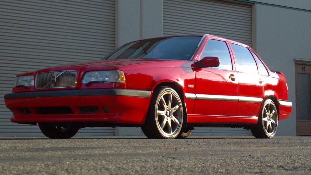 VOLVO2.jpg