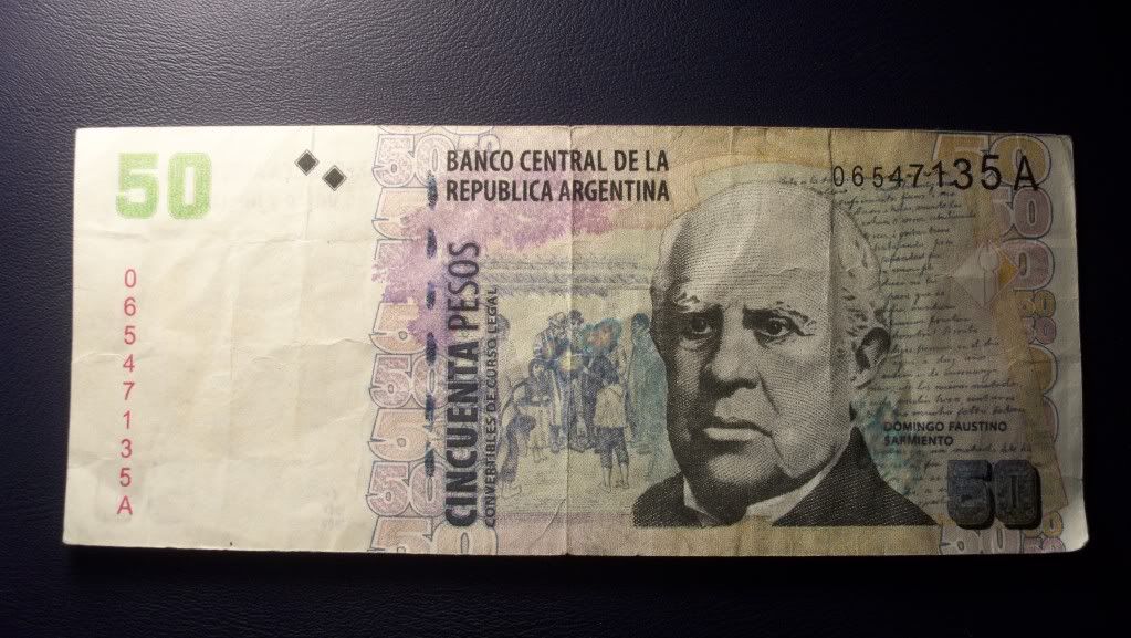 Billetes de 100 y 50 falsos Billetes de 100 y 50 falsos