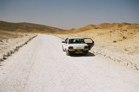 rsz_1rsz_car-desert.jpg