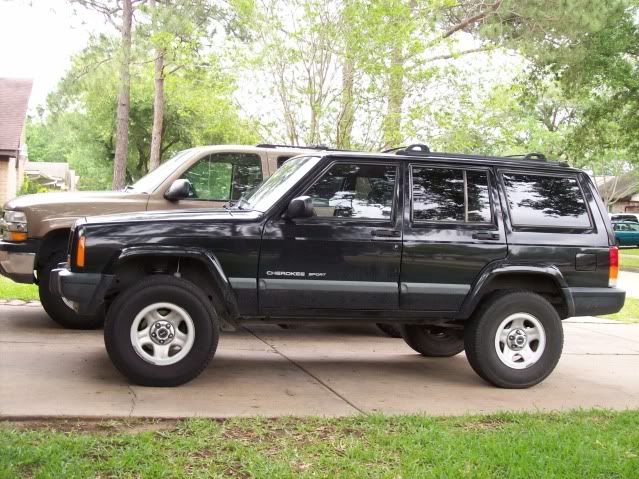 jeep cherokee lifted 3. 2001 Jeep Cherokee - Rough